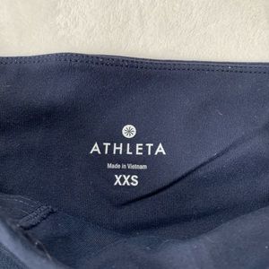 NAVY ATHLETA LEGGINGS WITH POCKET